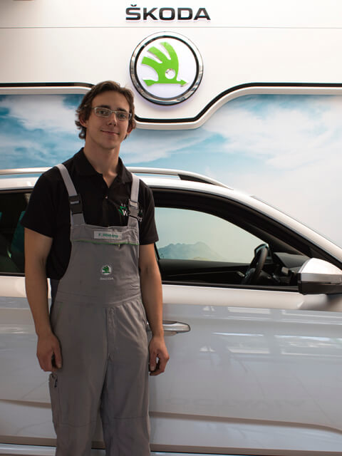 Fabian-Hillekamp-KFZ-Mechatroniker-Skoda-Auto-Wolters-Service-Werkstatt